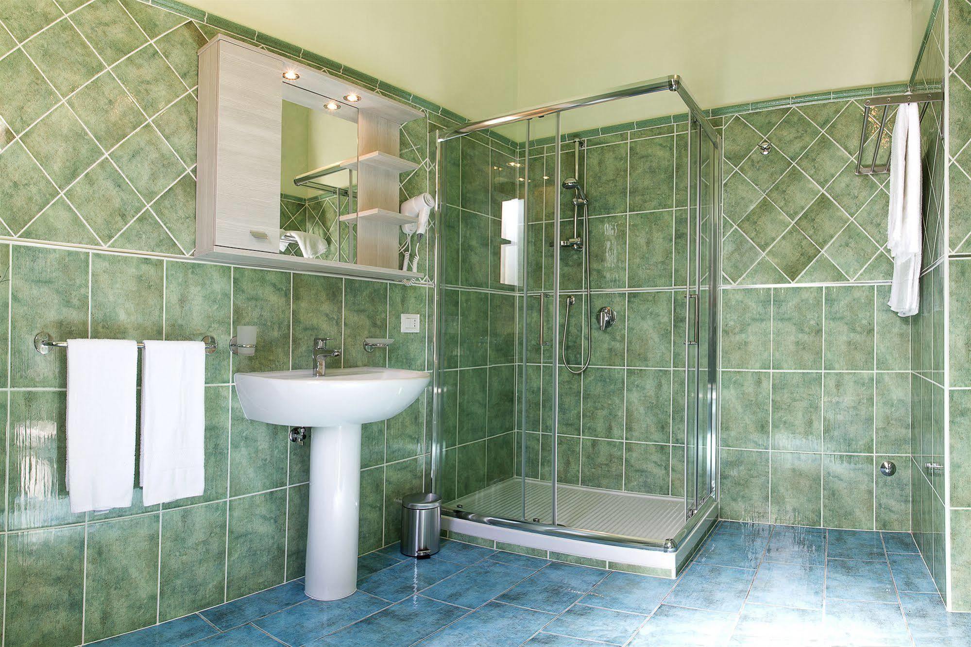 Albergo Stazione Sapri Eksteriør billede